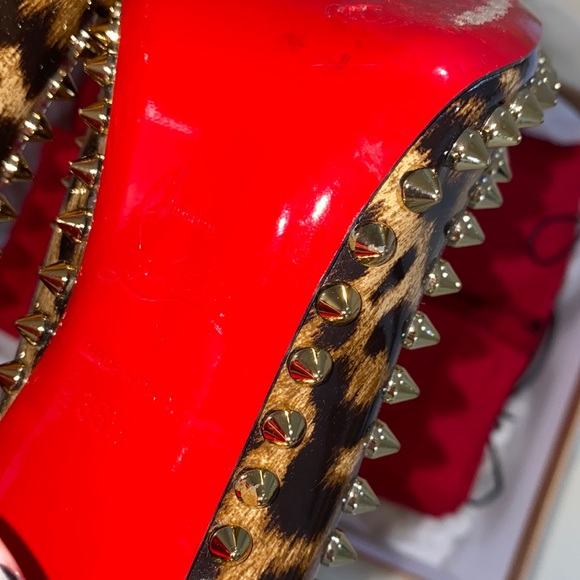 CHRISTIAN LOUBOUTIN leopard print spike pumps - Picture 6 of 8
